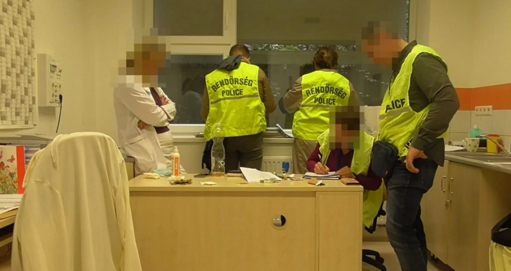 Milyen orvos az ilyen? Pénzt kért az ingyenes kemoterápiáért a rákos betegektől a magyar doktornő - videó