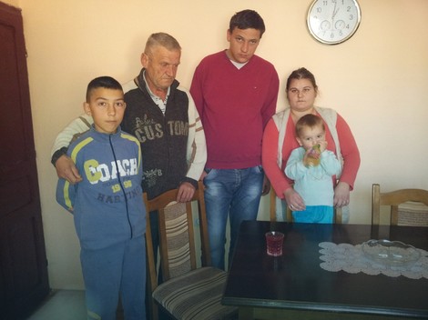 Marko sa porodicom brata od tetke
