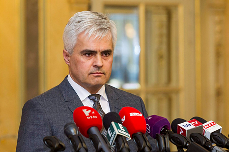 Friss hír: leváltották Jenei Zoltánt, az Országos Kórházi Főigazgatóság vezetőjét