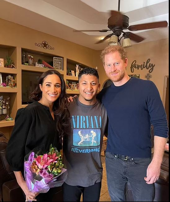 Megható pillanatok: Meghan Markle és Harry herceg meglátogatta a texasi iskolai lövöldözés egyik áldozatának családját – videó