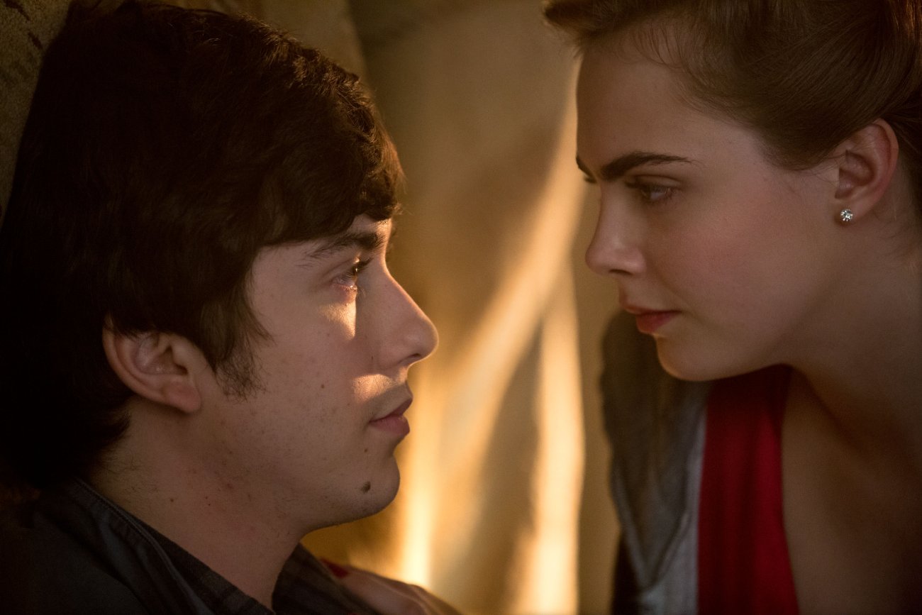 Nat Wolff i Cara Delevingne w filmie