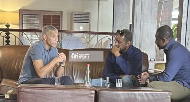 ‘Incoming’ Ghana coach Chris Hughton spotted with Hudson-Odoi’s father in Accra