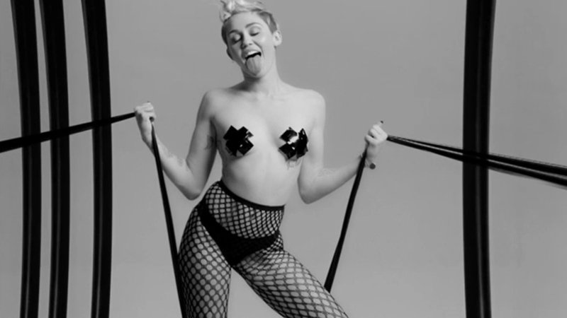 Miley Cyrus w klipie do piosenki