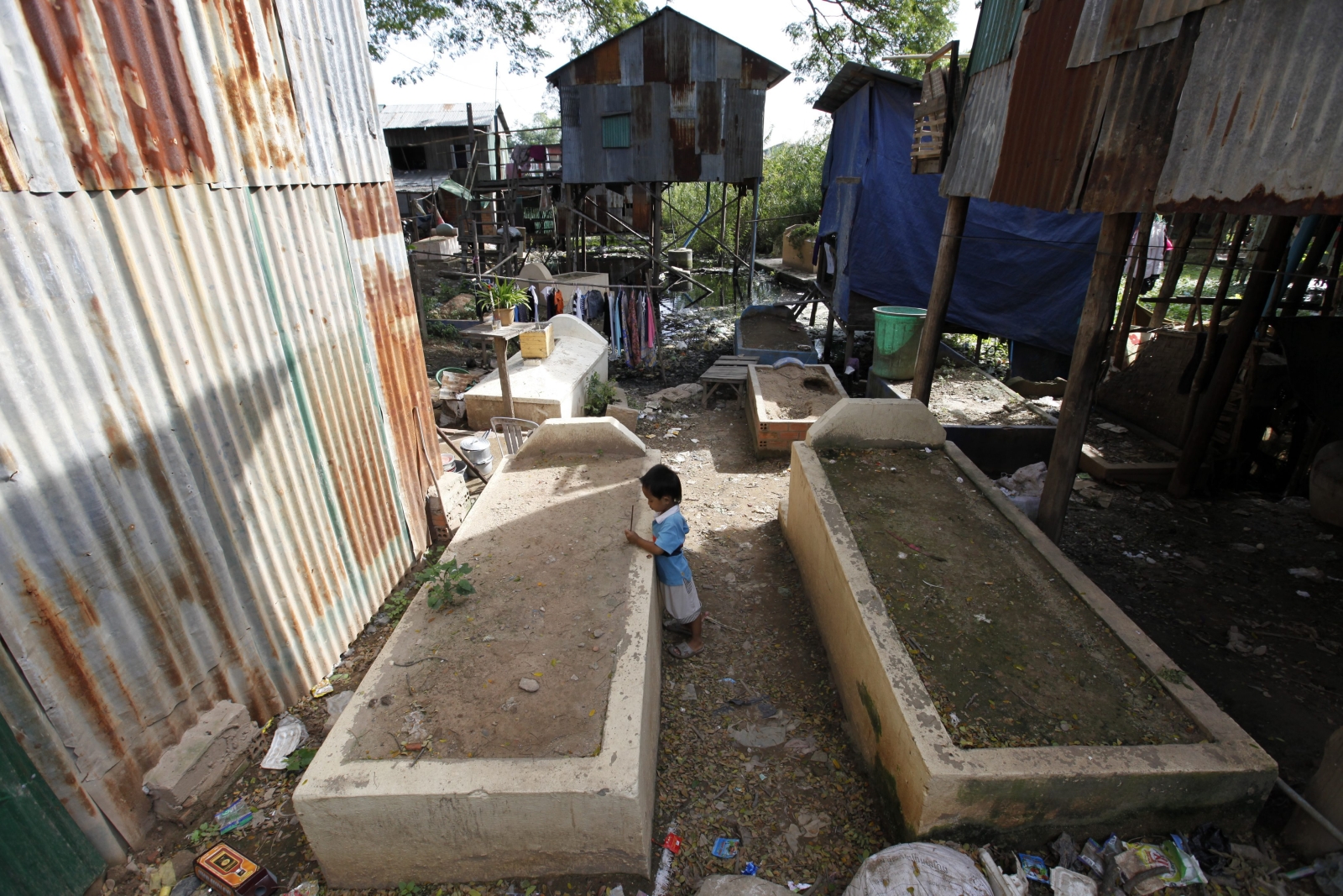 Osiedle na cmentarzu w Phnom Penh