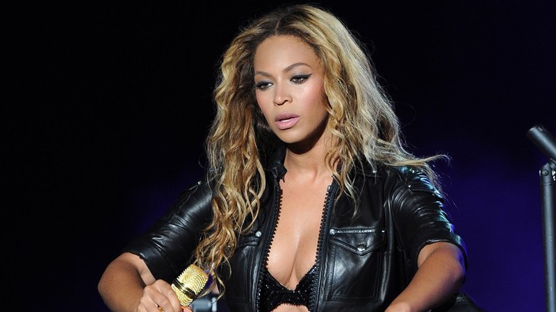Beyonce ujawniła zwiastun do "Pięćdziesięciu twarzy Greya" Beyonce ujawniła zwiastun do "Pięćdziesięciu twarzy Greya"