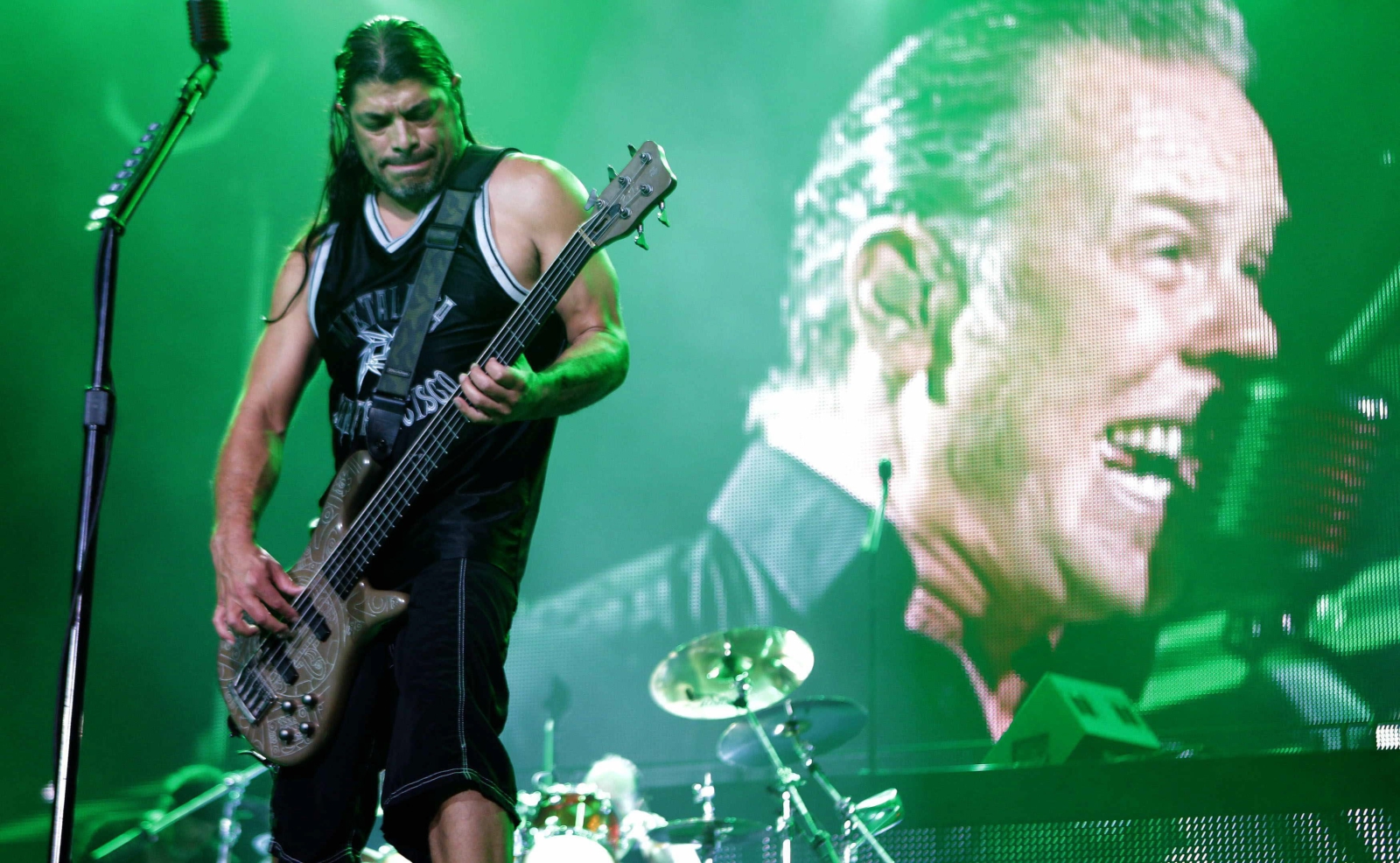 Robert Trujillo podczas koncertu w Asuncion w Paragwaju (24 marca 2014)