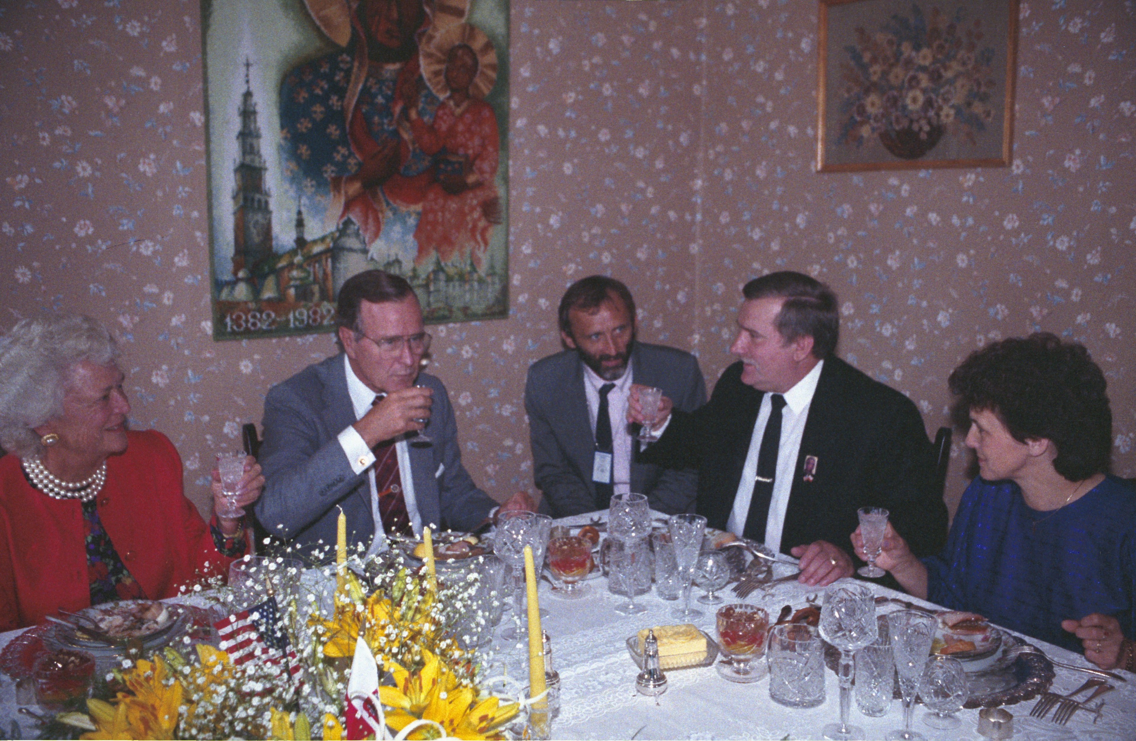 Lech Wałęsa i George Bush 