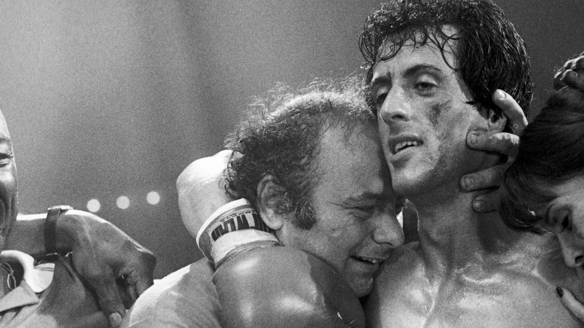 Sylvester Stallone összetört a gyásztól: meghalt a Rocky filmek sztárja, az olasz csődör legjobb barátja