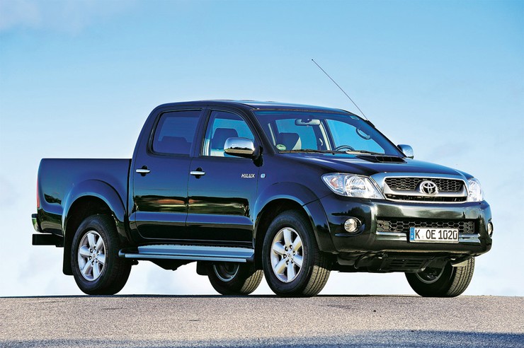 Nissan navara toyota hilux mitsubishi l200 #7