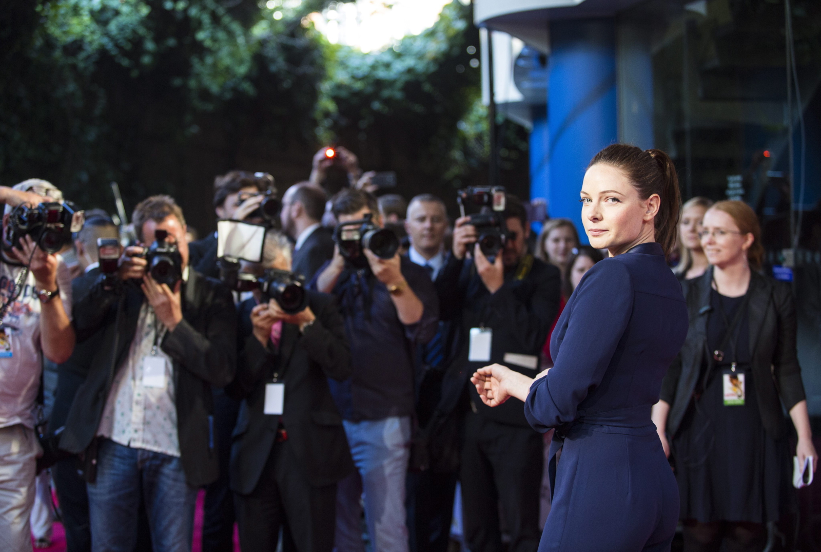 Teraz Rebecca Ferguson...