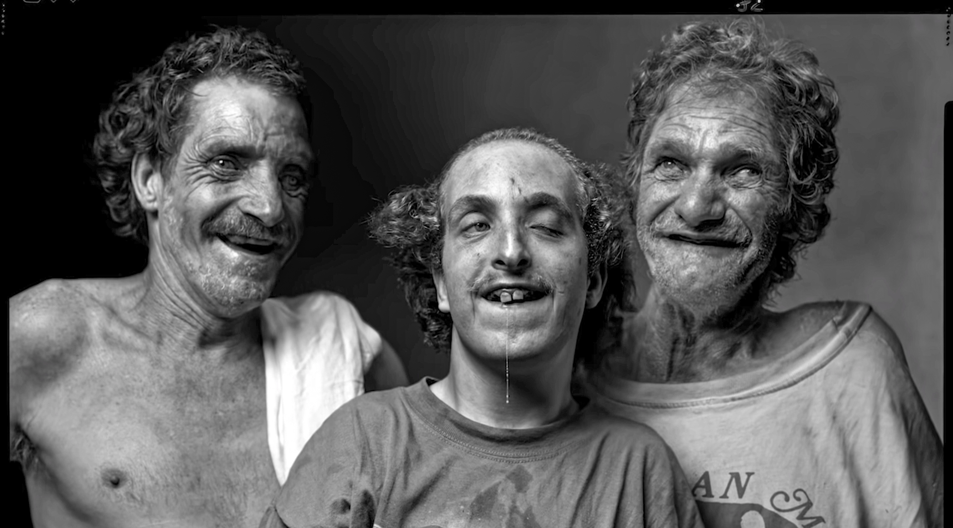 Ugatva és morogva kommunikálnak a leghíresebb belterjes család tagjai