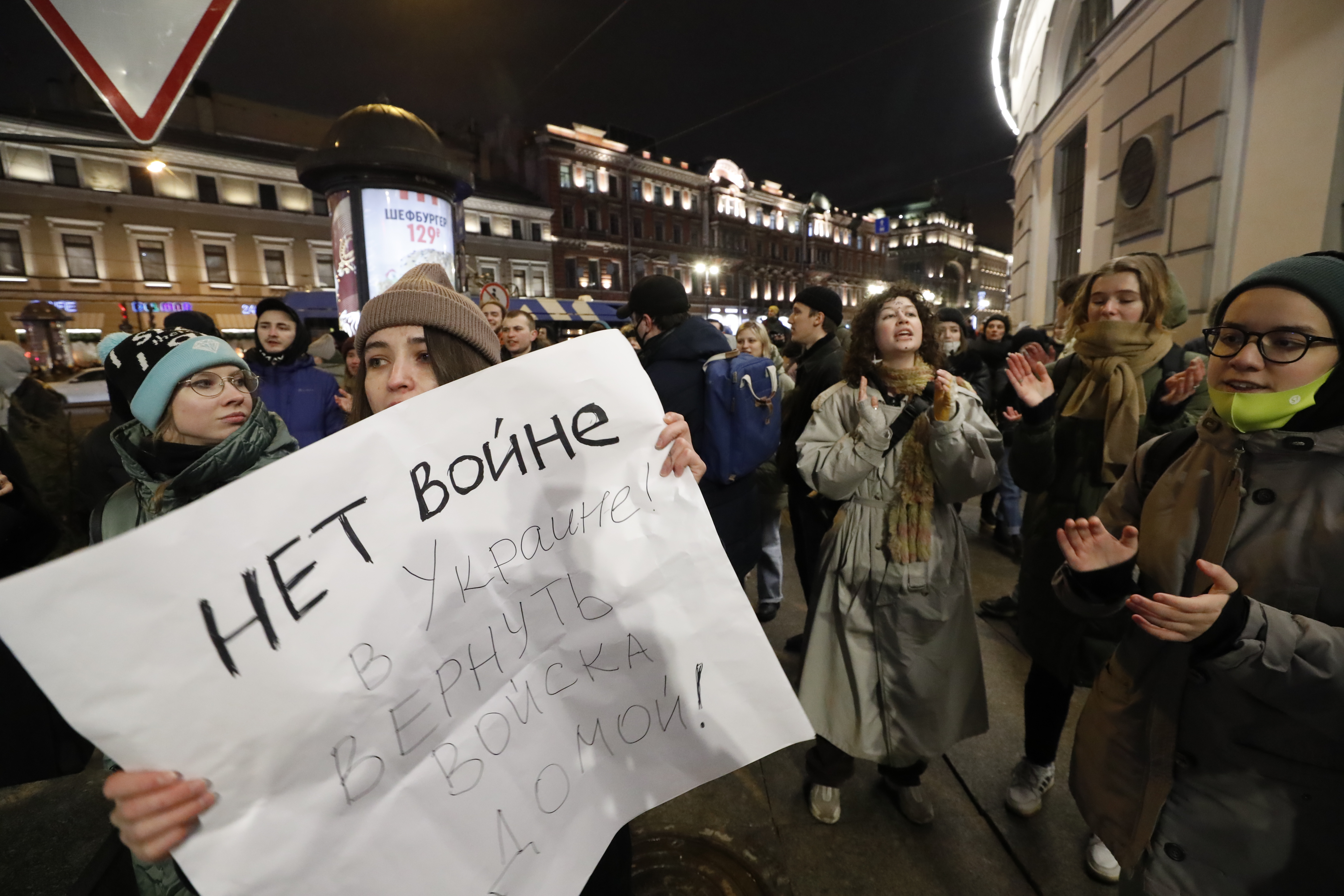 Az oroszok hibásnak érzik magukat azért, amit az országuk tesz Ukrajnával -  Blikk