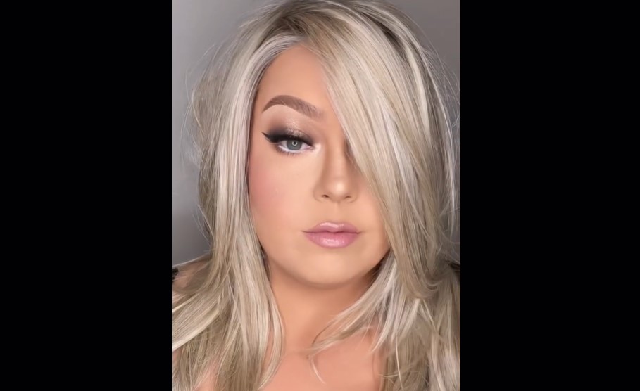 Egészen elképesztő átalakulás – Így néz ki valójában Mariah Carey hasonmása