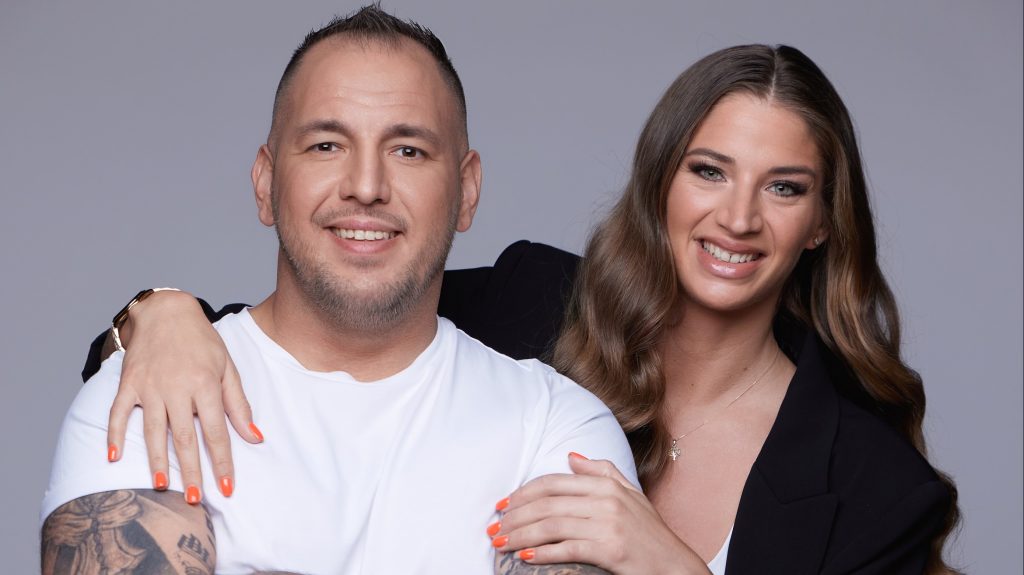 Curtis párja egyedül maradt a születésnapján, miközben a rapper Dominikán nyaralt: Judie most bevallotta, hogyan érintette a különlét