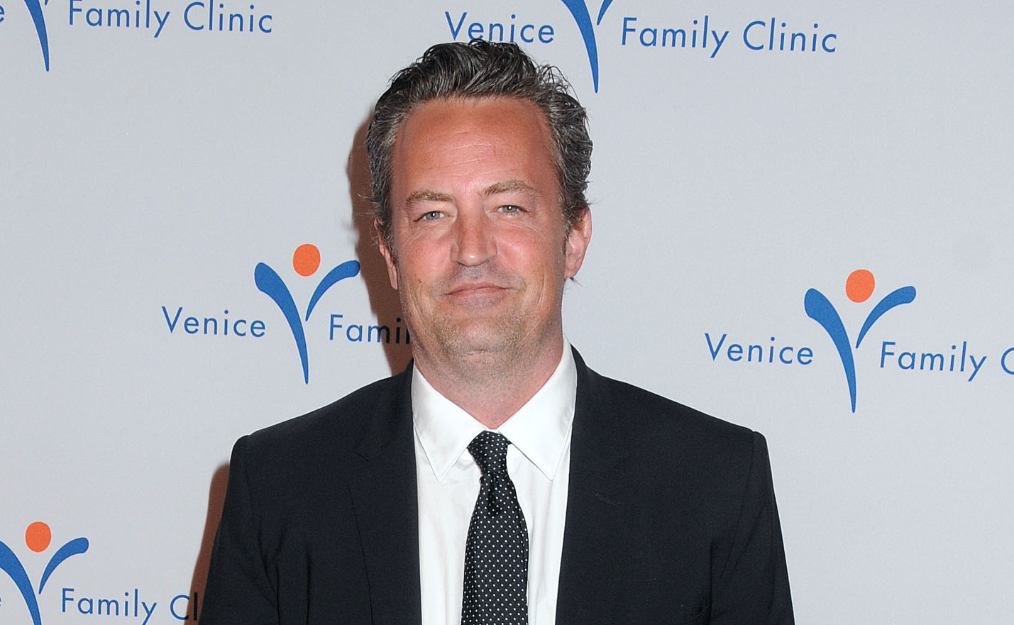 Megérkezett a toxikológia eredménye: végre kiderült mi okozta Matthew Perry halálát