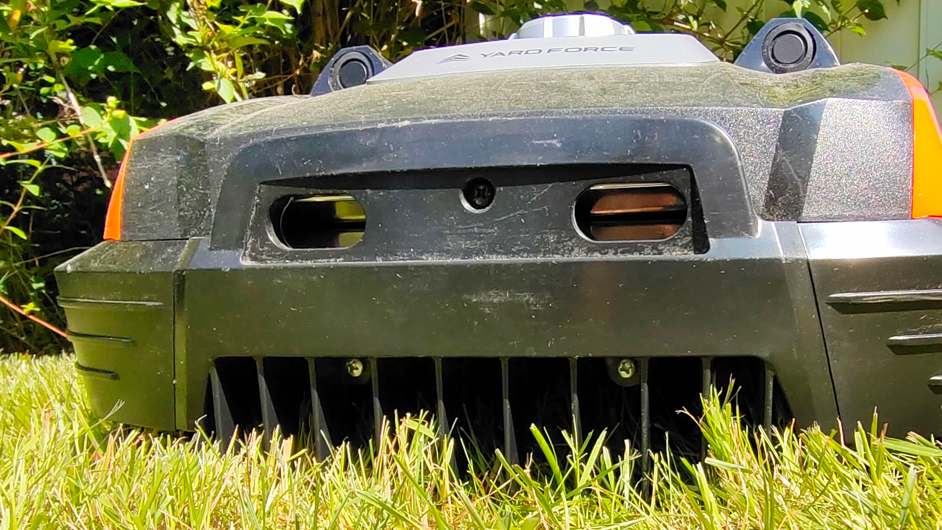 Yardforce Compact 400 RiS im Test Was taugt der AldiMähroboter