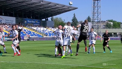 Sandecja - Cracovia (0:0): To powinien być gol! Helik minimalnie niecelnie po wrzutce w pole karne!