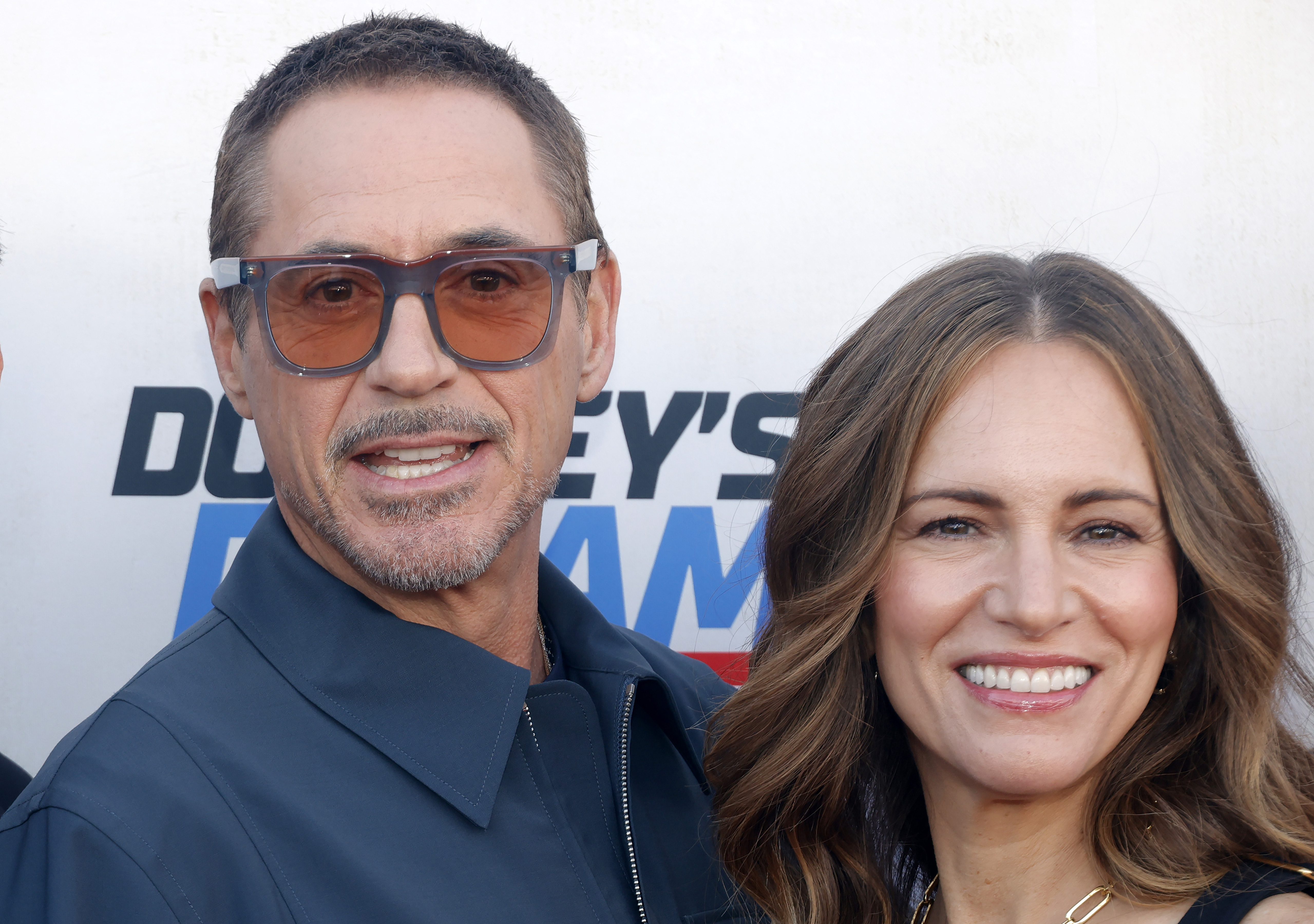 "18 év és a szerelem még mindig virágzik" – Robert Downey Jr. és felesége újraalkották az esküvői fotójukat