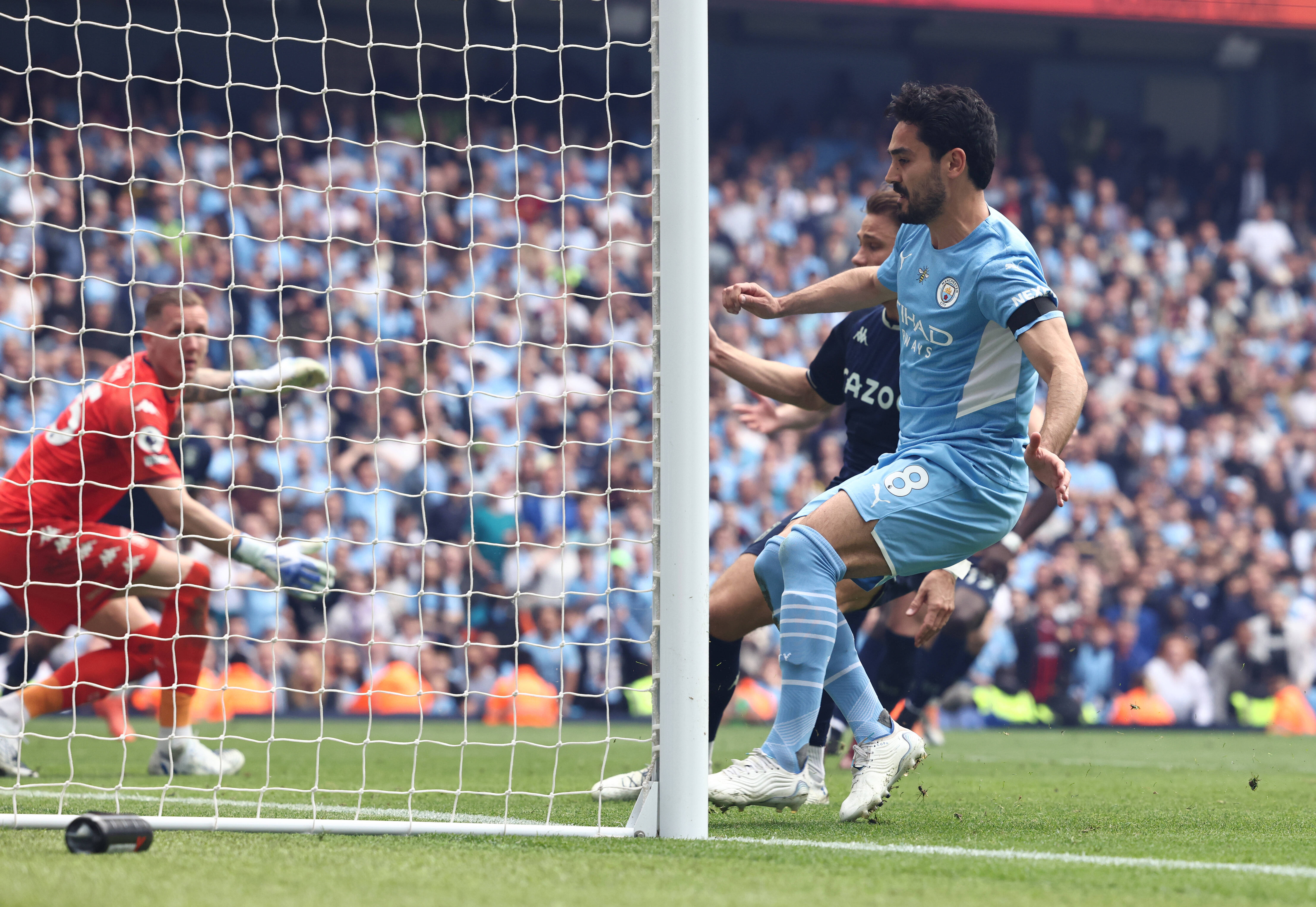 Super Sub Gundogan wins leads Manchester City to Premier League glory