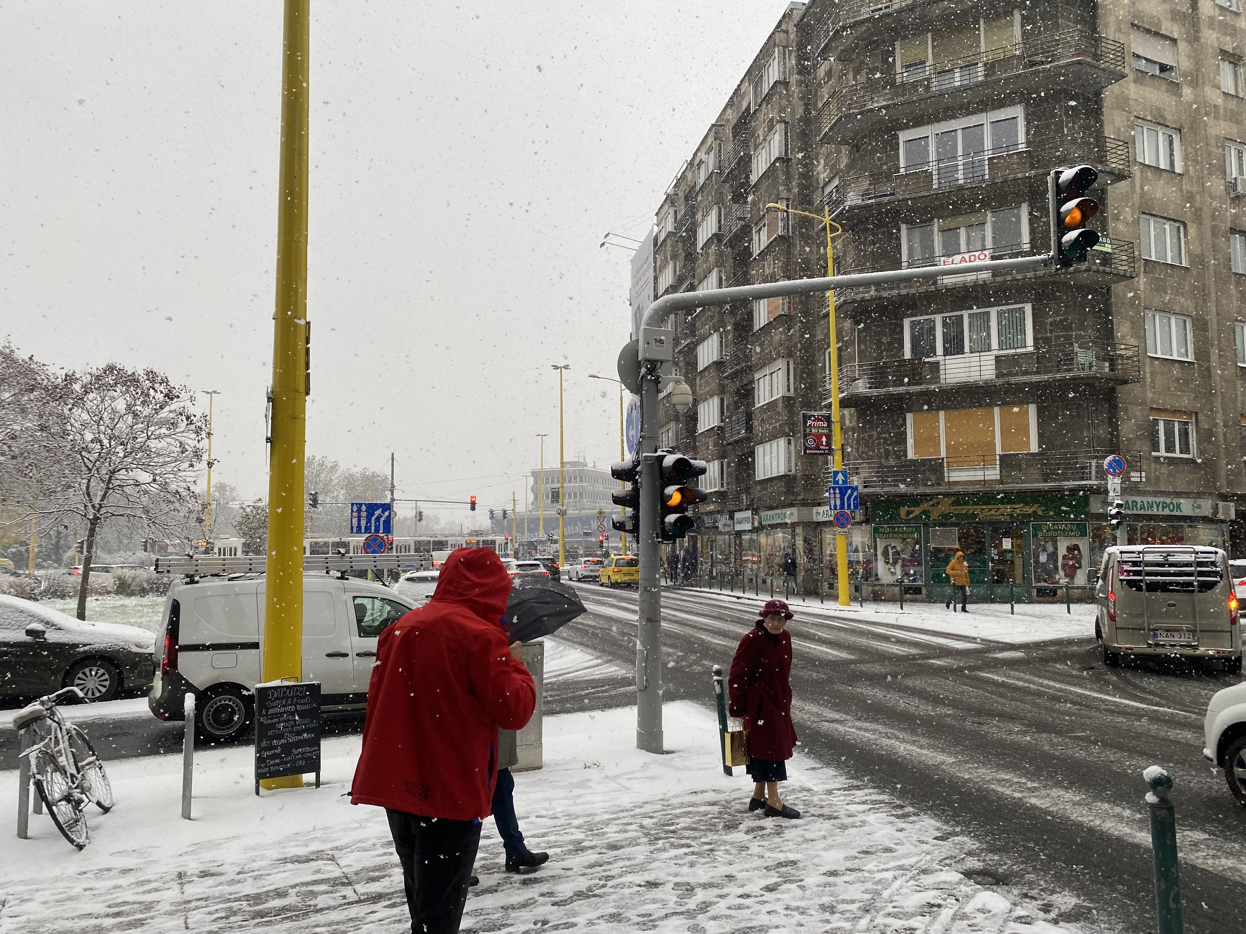 A havazás után kiadhatják a vörös riasztást: mutatjuk, hol borulhat jégpáncélba az ország
