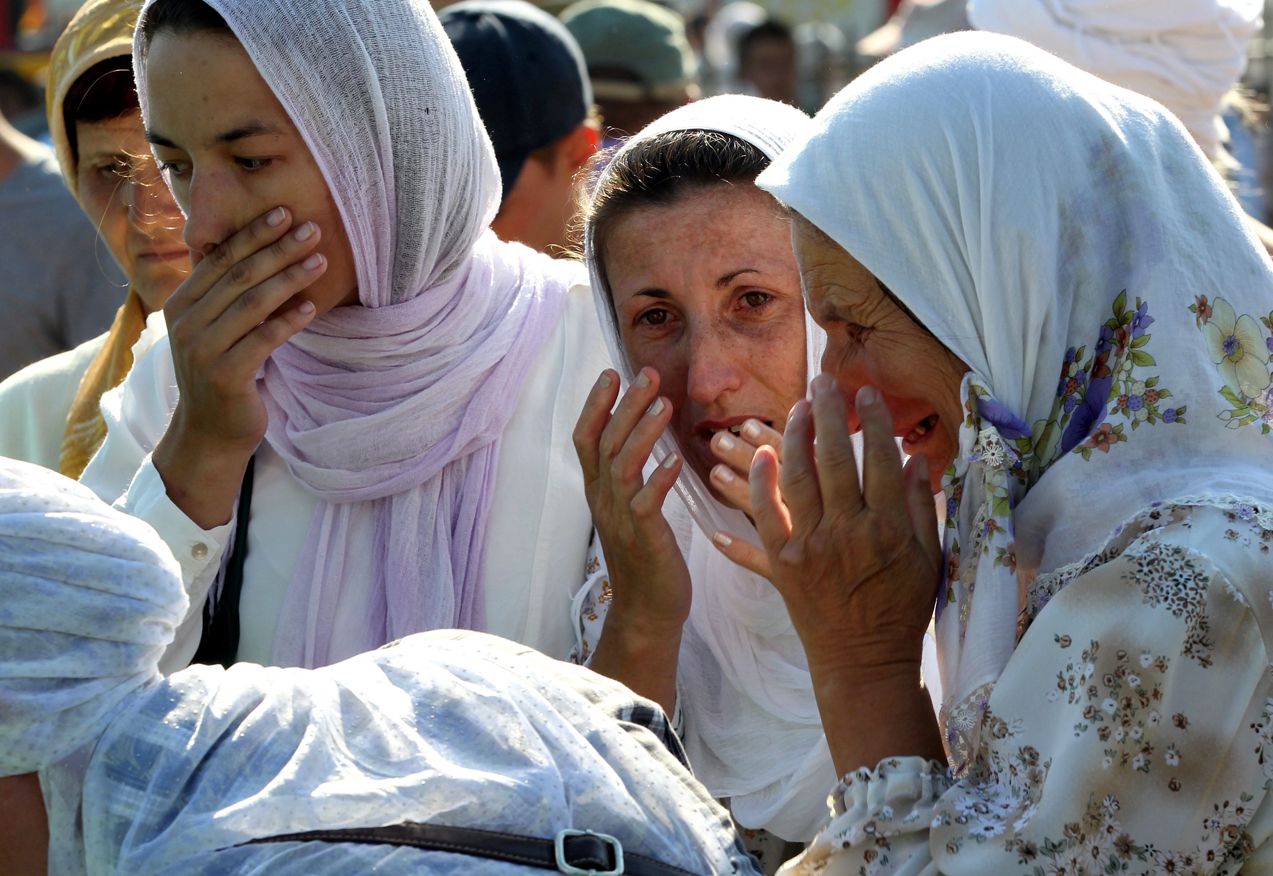 Pogrzeb ofiar masakry w Srebrenicy