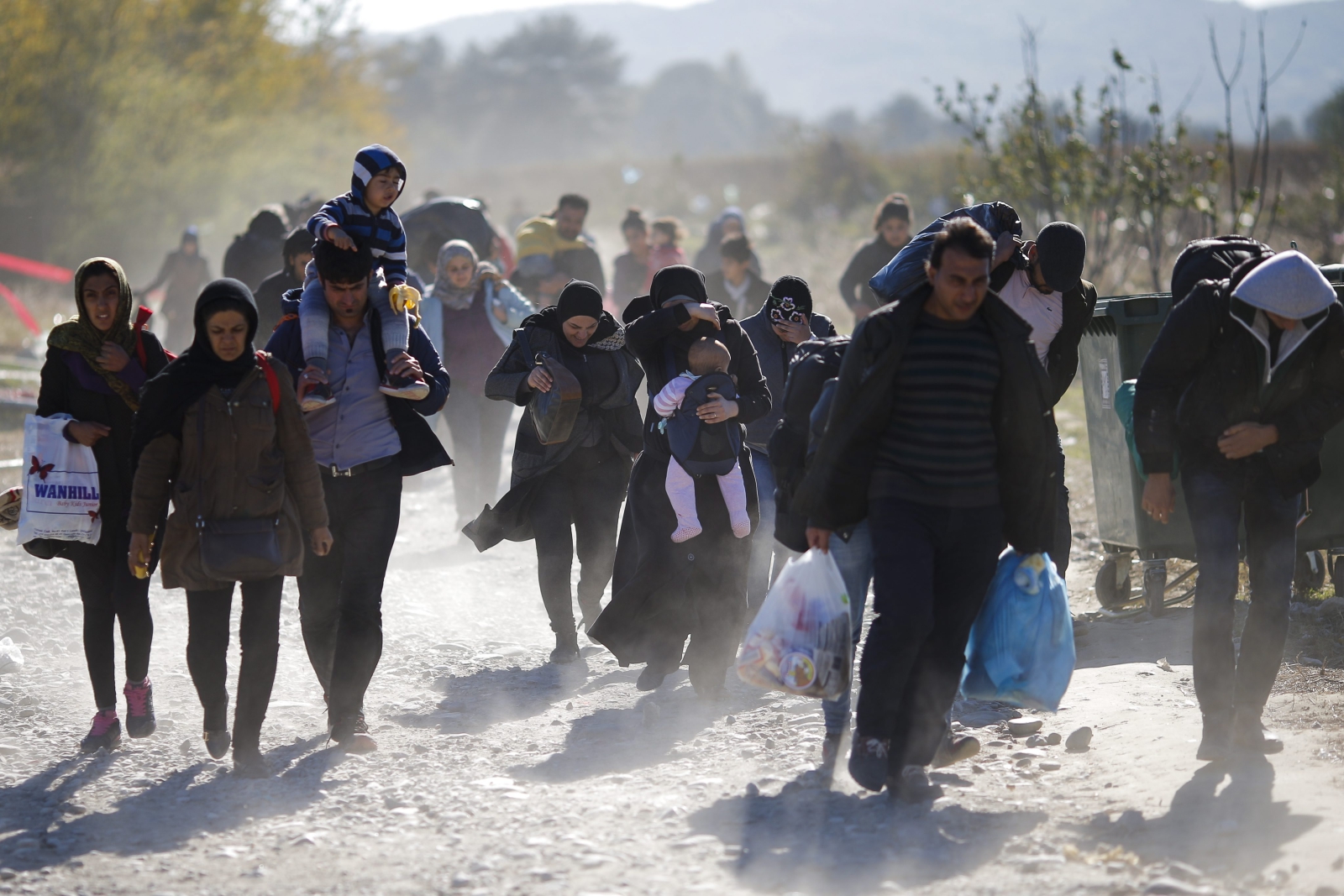 Migranci w drodze przez Macedonię
