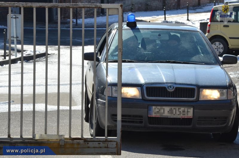 Zatrzymanie podejrzanego o zamordowanie trzyosobowej rodziny