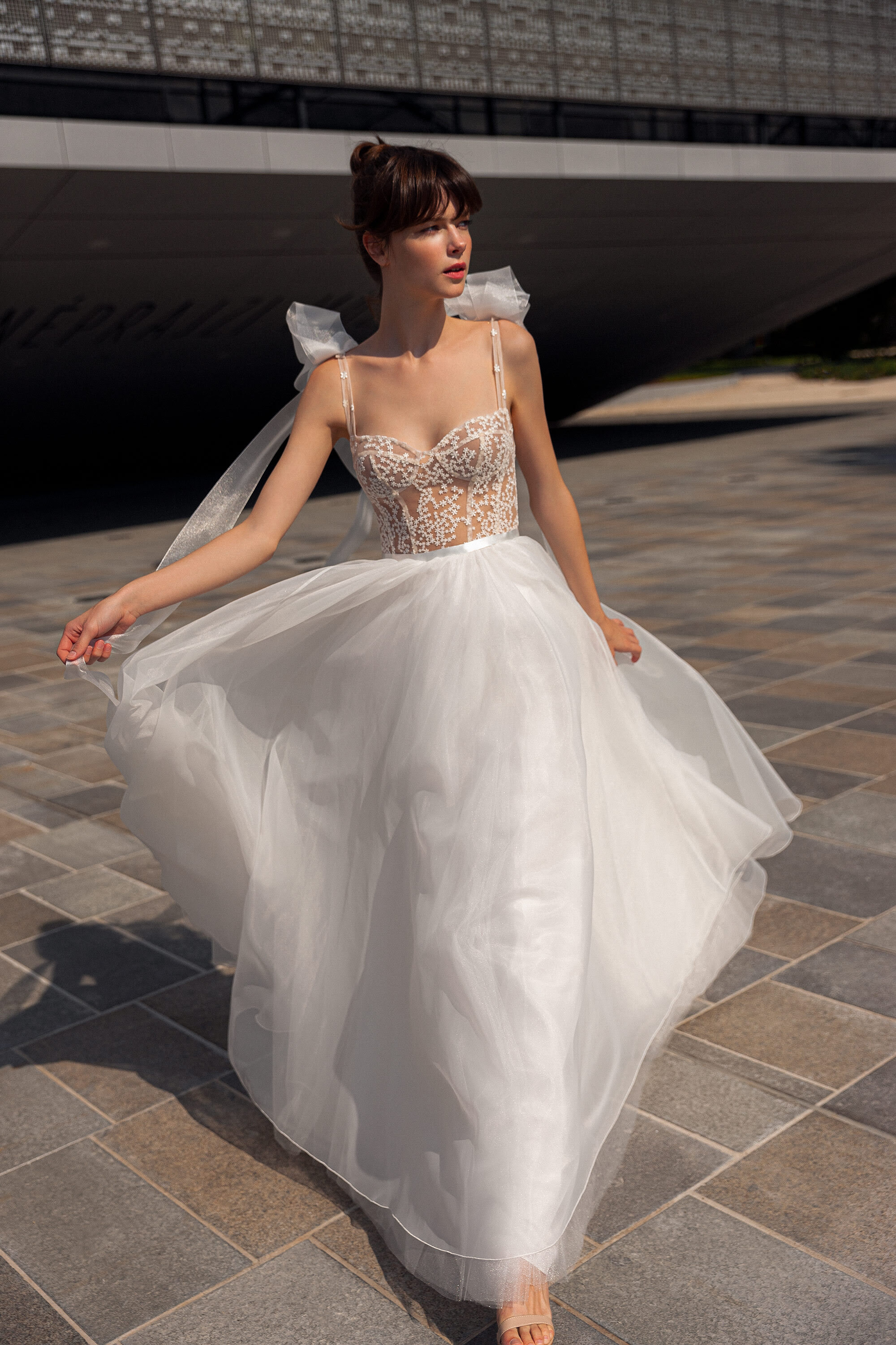 A Daalarna legújabb kampánya bebizonyítja, hogy egy kézzel készült esküvői  ruha örök érték - Glamour