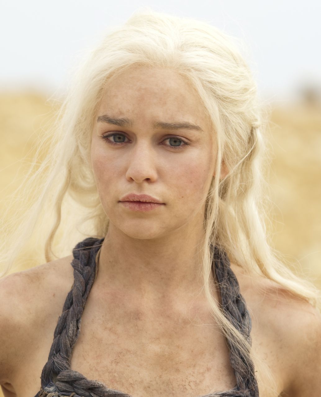 Emilia Clarke w seralu