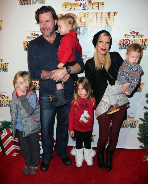Tori Spelling z dziecmi Tori Spelling z dziecmi