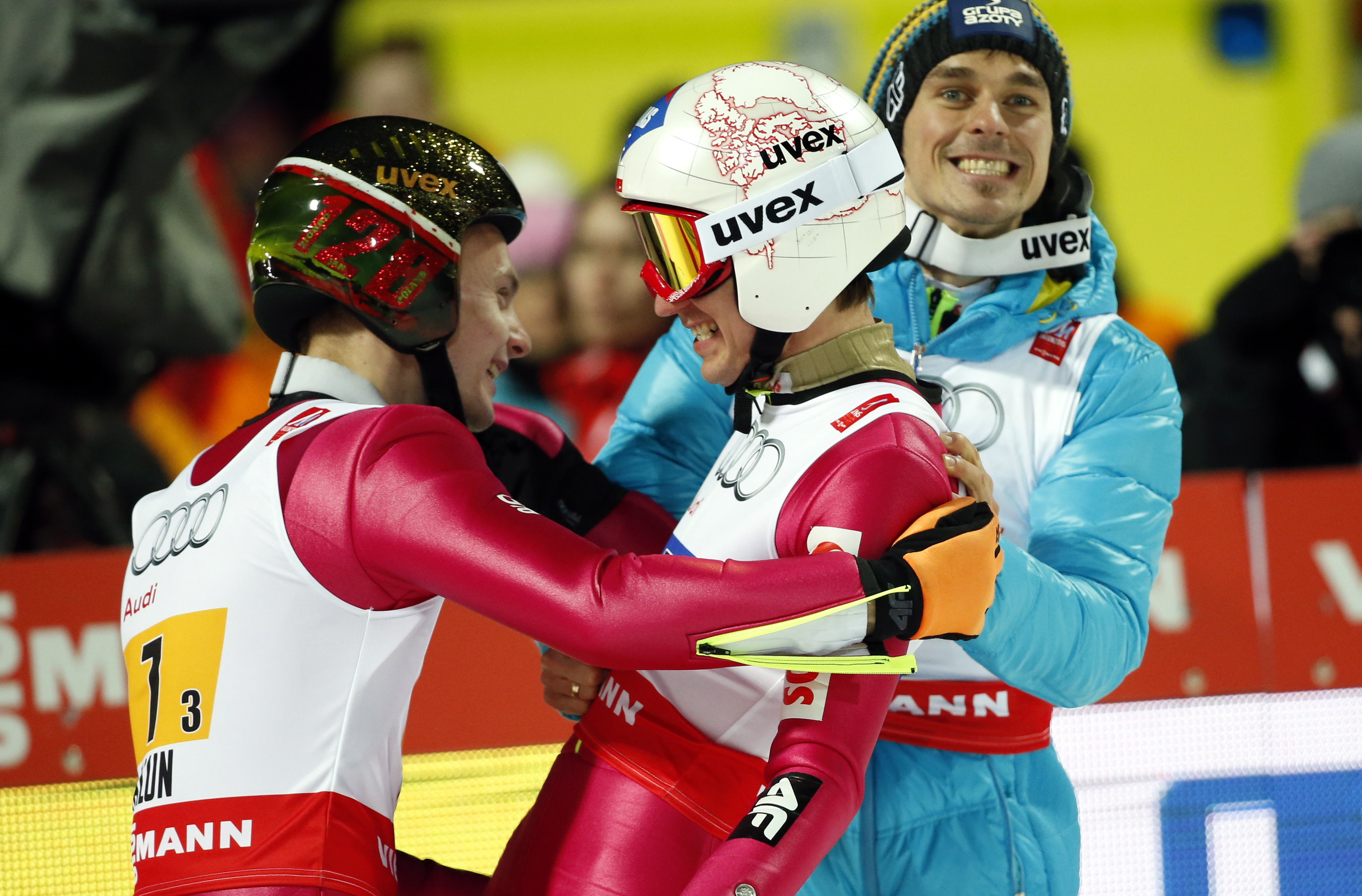 Brąz dla Polaków. Polska drużyna, w składzie: Kamil Stoch (C), Jan Ziobro (L), Klemens Murańka i Piotr Żyła (P), zdobyła brązowy medal mistrzostw świata w szwedzkim Falun, 28 bm. Polacy zajęli 3. miejsce w konkursie drużynowym na skoczni HS-134.