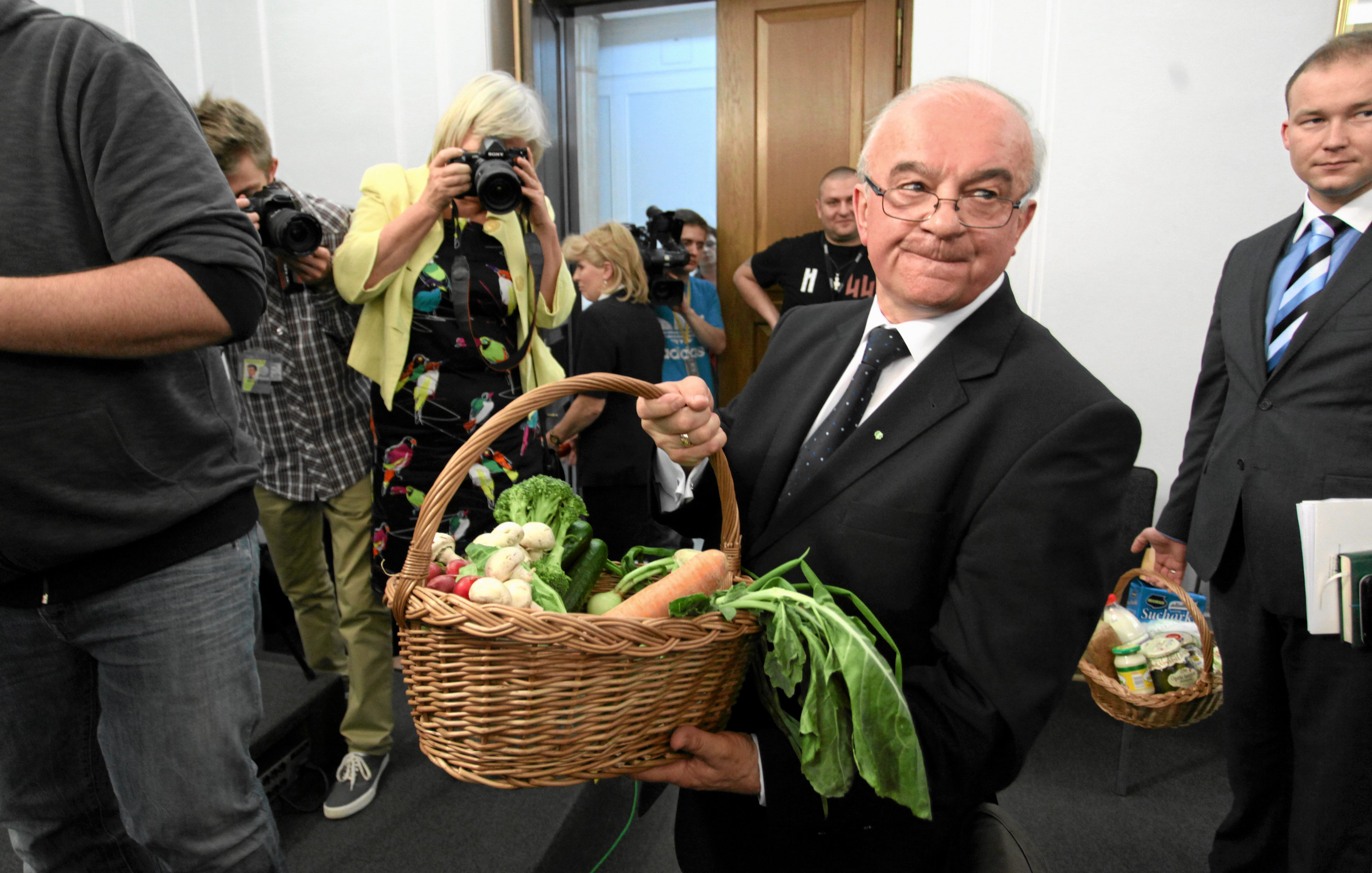 Minister rolnictwa Stanisław Kalemba