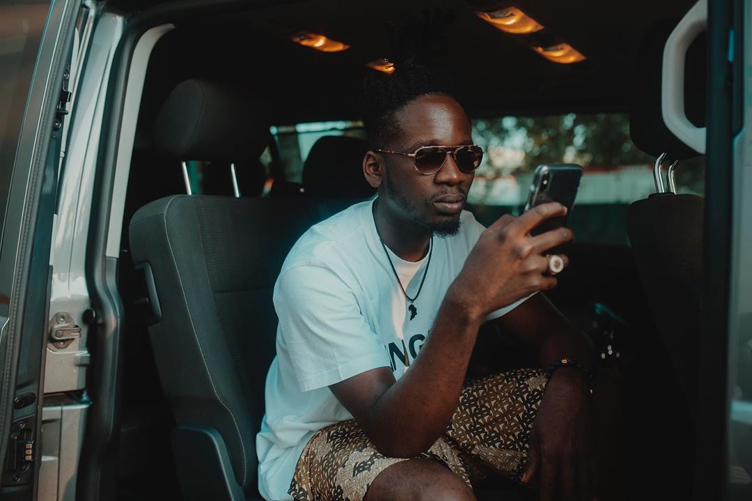 It looks like Mr Eazi is calling out the organisers of one of the most prestigious music awards 'Headies' for not giving him the car he won back in 2016 as the 'Next Rated' artist. [Instagram/MrEazi]