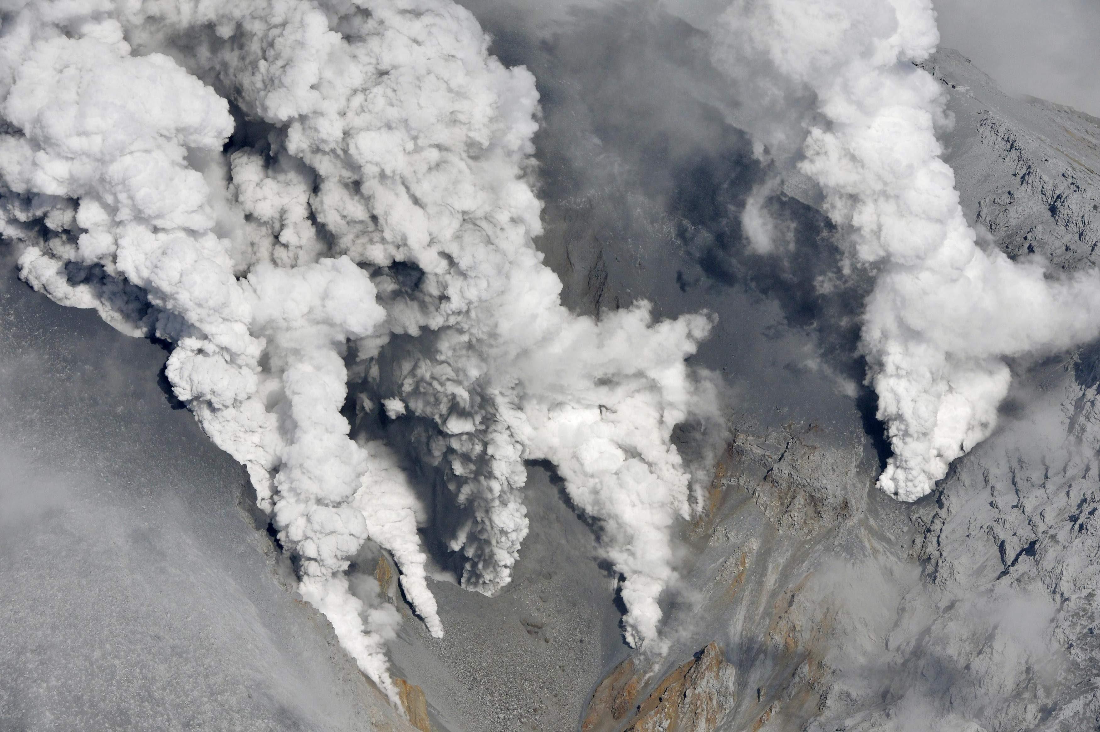 JAPAN-VOLCANO/