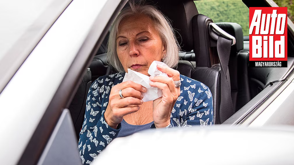 Szabad-e vezetés közben köhögni vagy tüsszenteni?