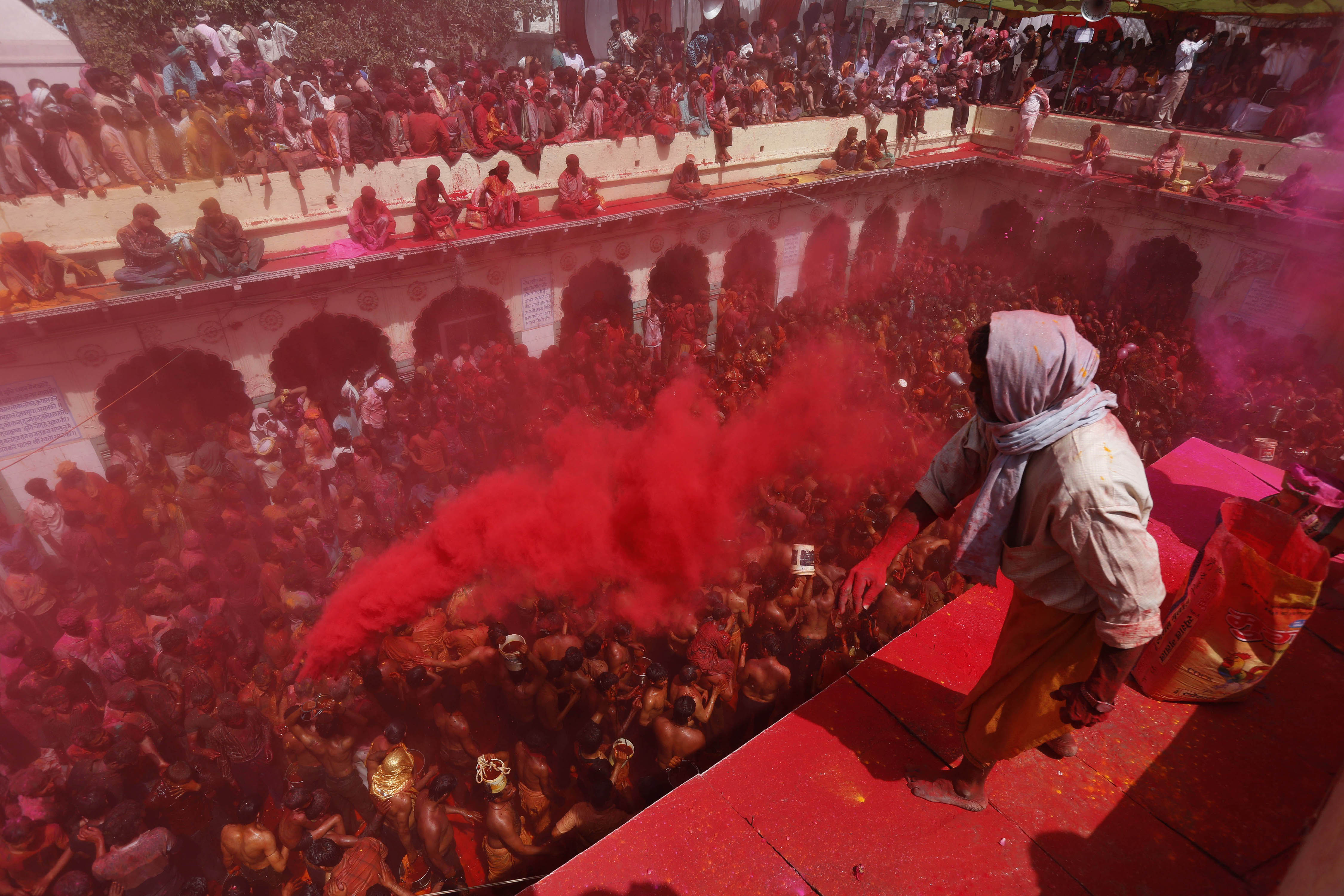 Kolorowe święto Holi w Indiach