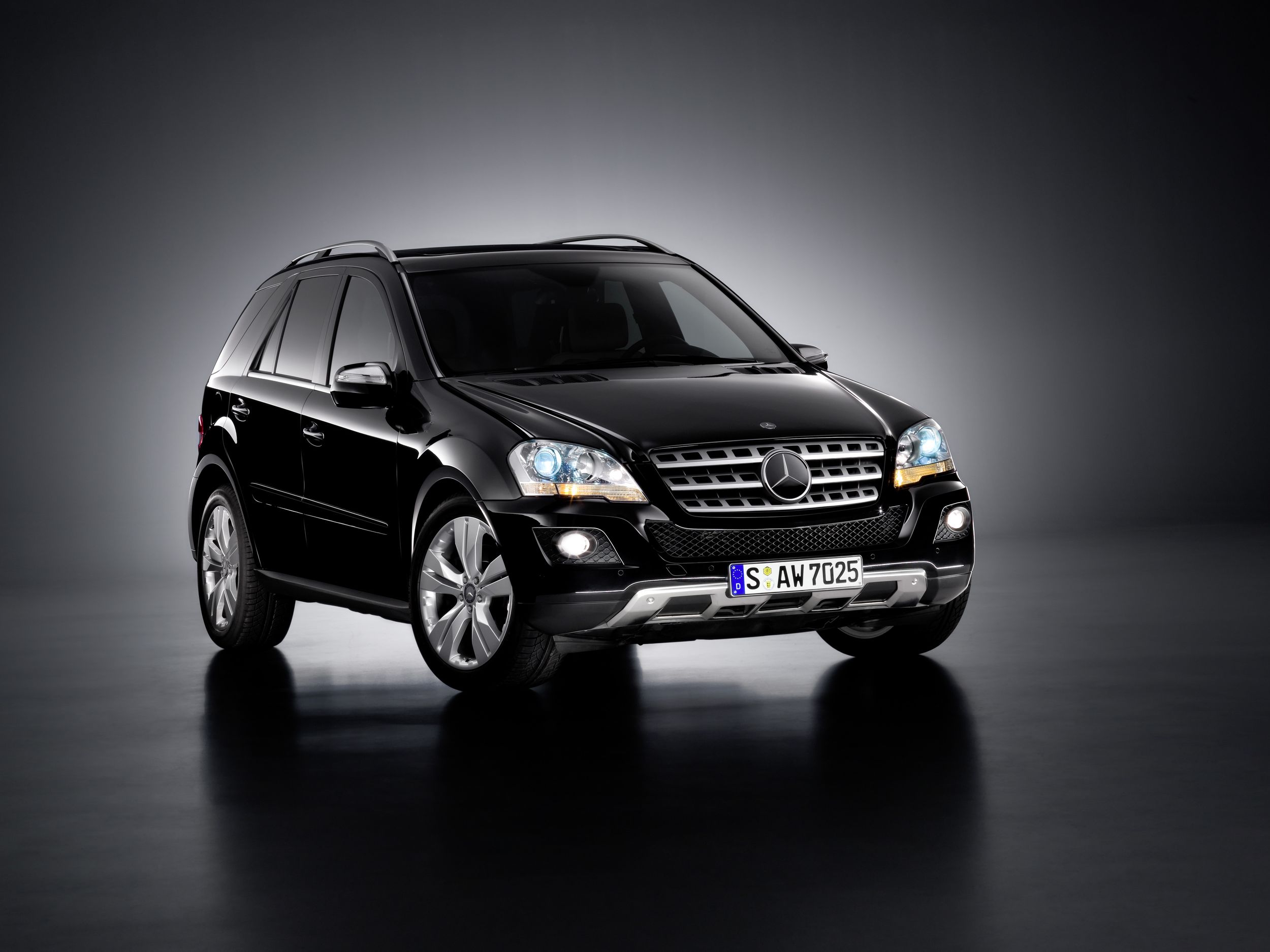 Mercedes ML - zdjęcie poglądowe