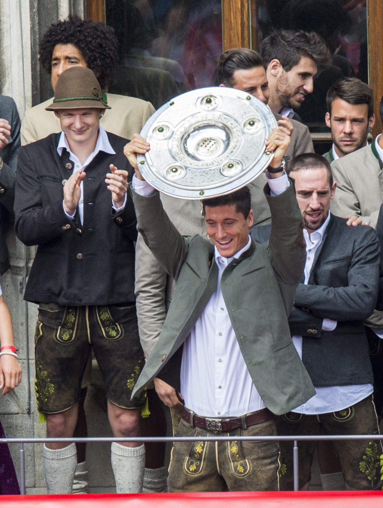 Tak Robert Lewandowski z kolegami z Bayernu świętował mistrzowski tytuł