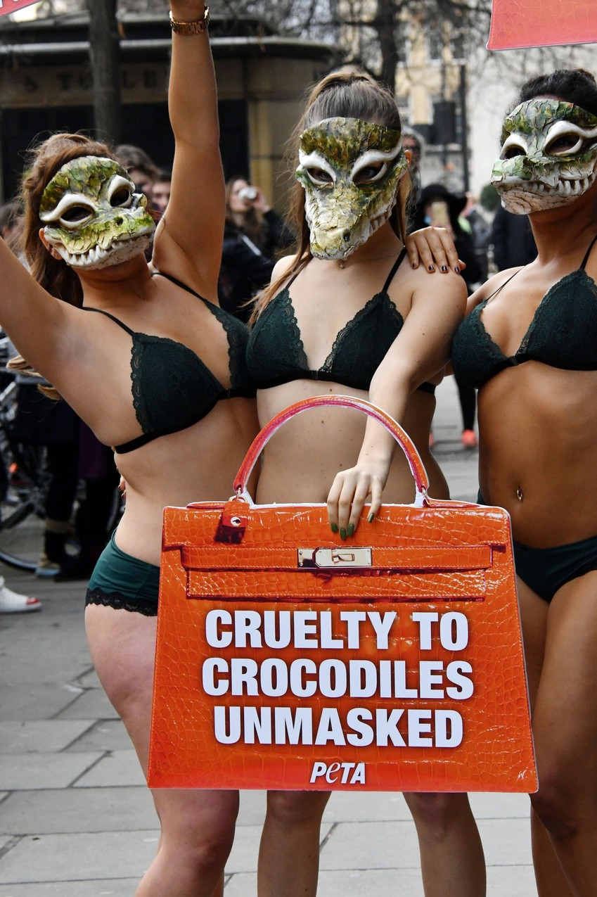 PETA protestuje na Fashion Weeku