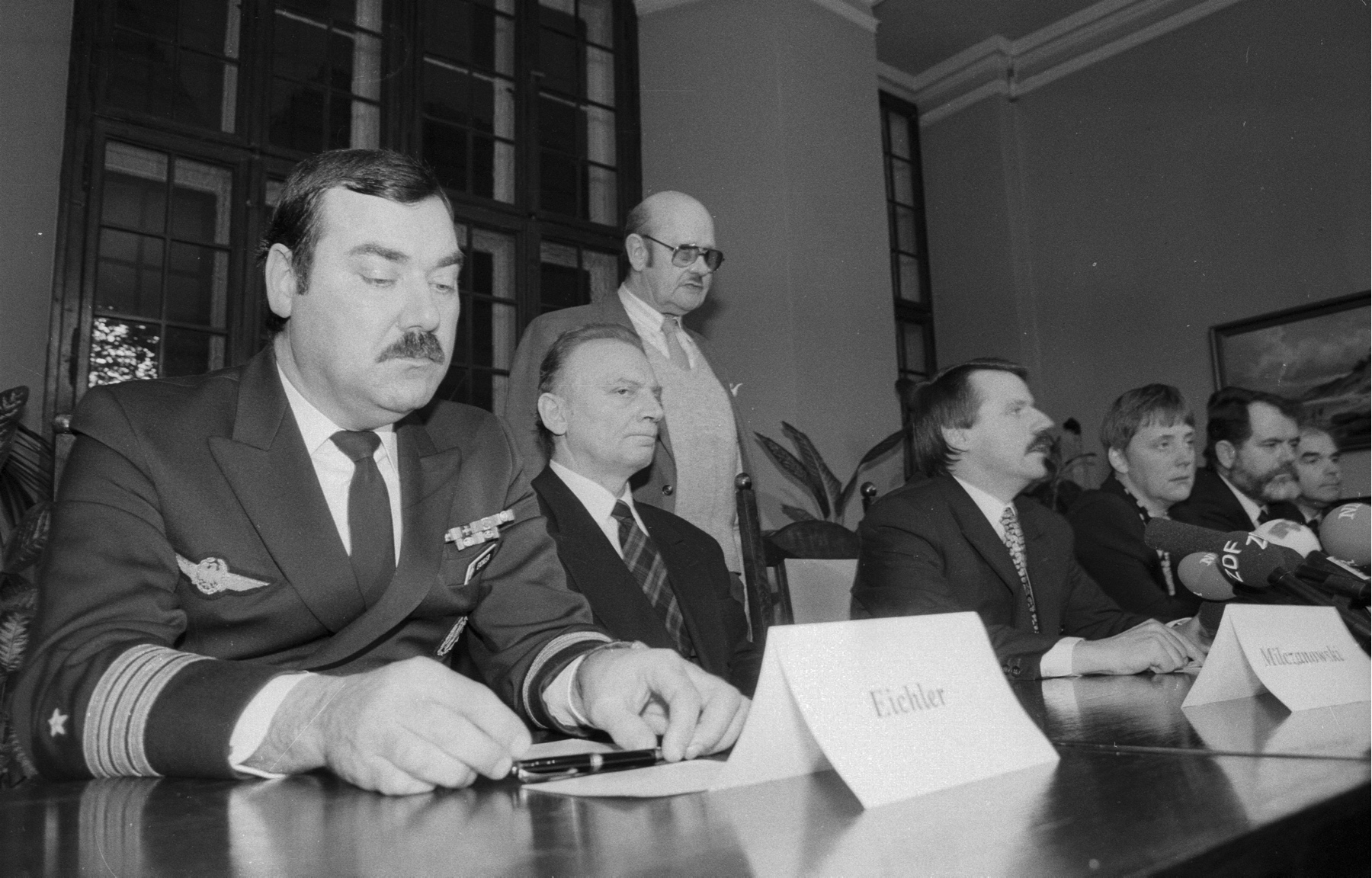 Konferencja prasowa na temat katastrofy z udziałem władz niemieckich i polskich, Stralsund, 15 stycznia 1993 r.