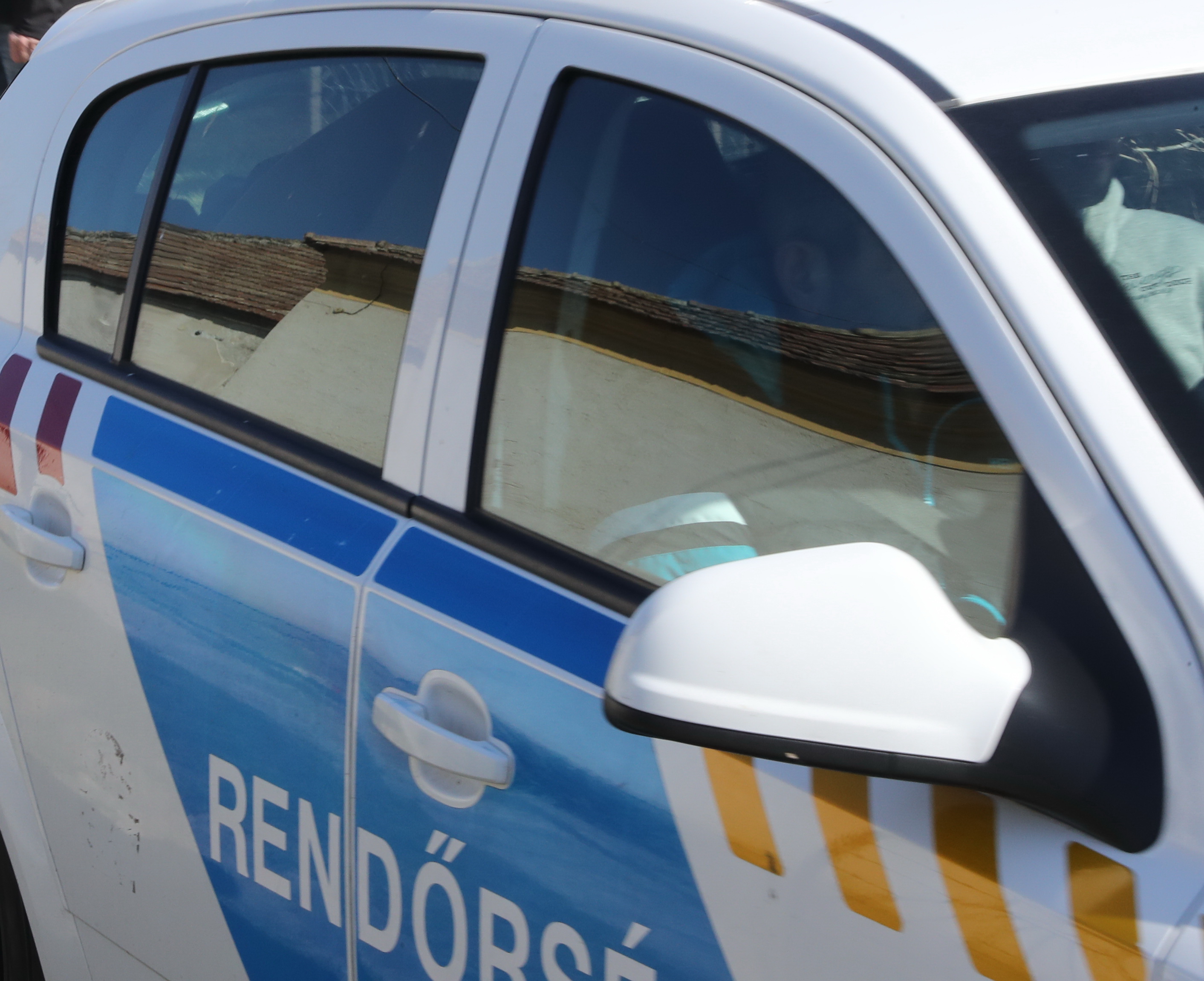 Közel kétmillió forint értékű drogot találtak a lakásában: újabb drogdílert kapcsoltak le Angyalföldön - videó