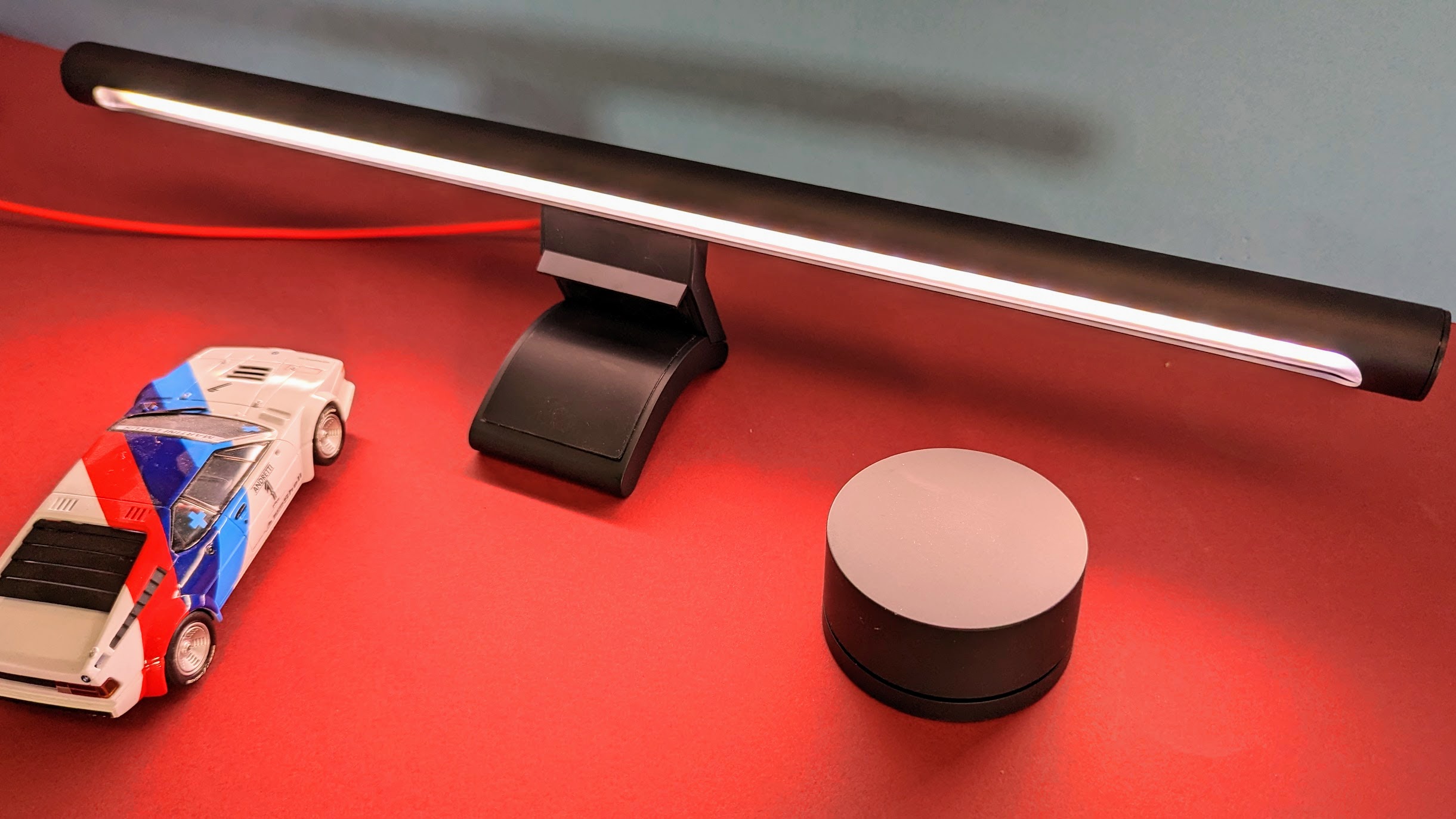 Xiaomi Mi Monitorlampe im Test: Preis-Leistungs-Tipp mit perfektem Licht
