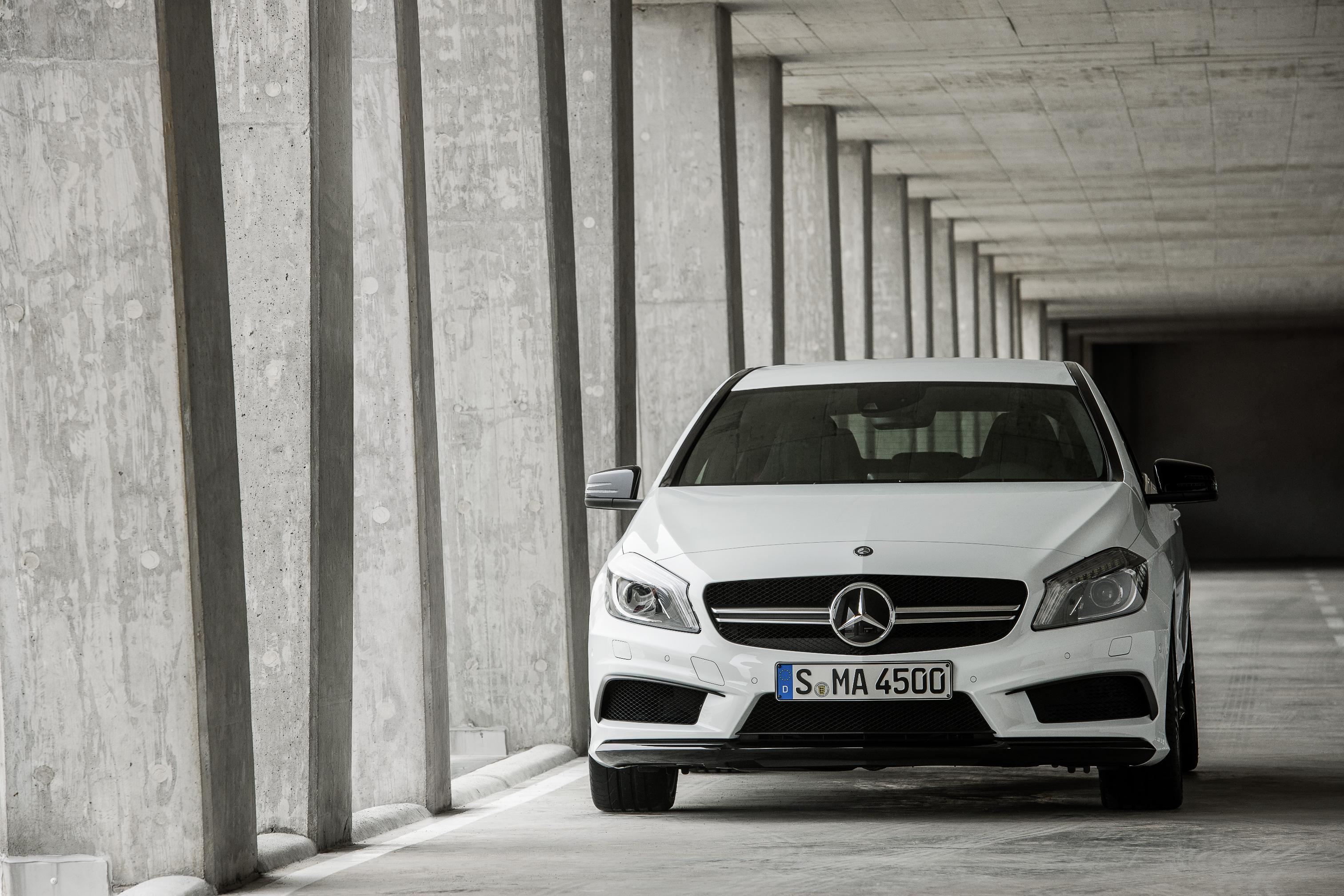 Mercedes A 45 AMG