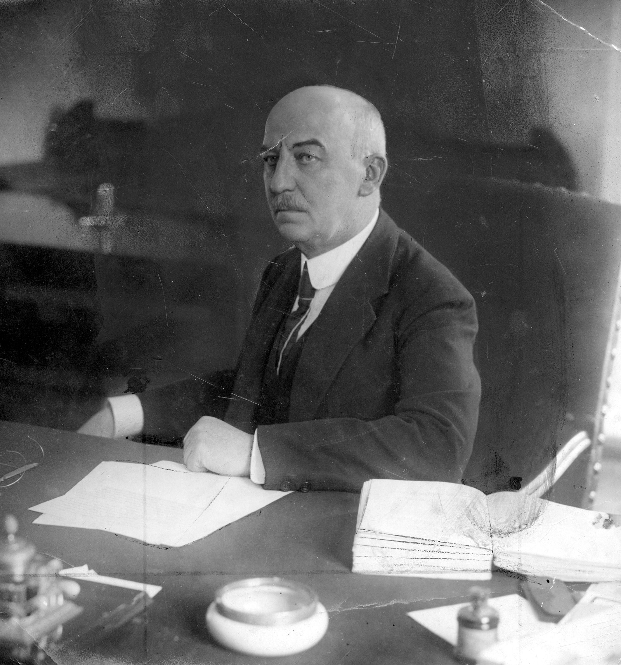 Gabriel Narutowicz /