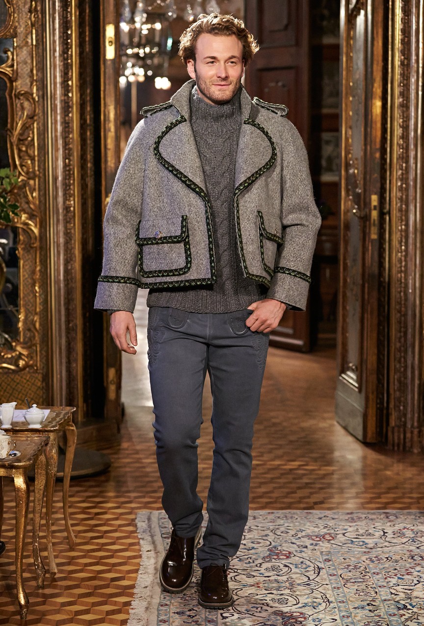 CHANEL