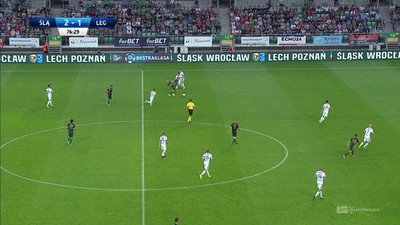 Śląsk - Legia (2:1): Cóż za rajd Cotry! Obrońca przebiegł z piłką pół boiska, ale strzelił obok bramki. Śląsk zdominował Legię
