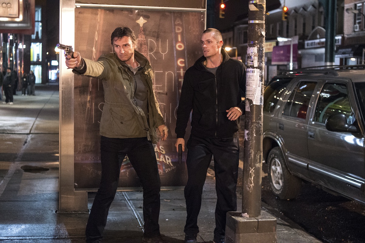 Liam Neeson i Joel Kinnaman w filmie