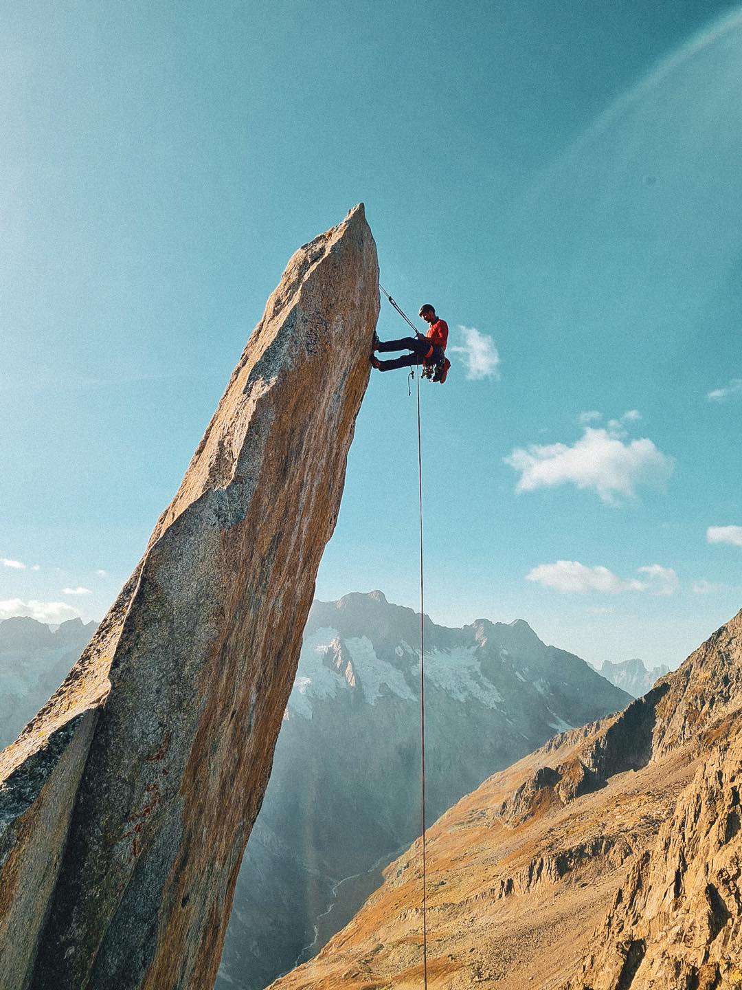 Semmi nem állíthatja meg: amputált ujjakkal mászta meg az Alpok legmeredekebb szikláját Bence