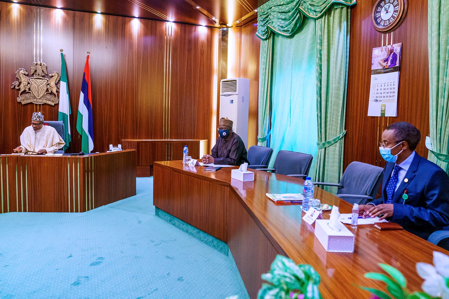 President Muhammadu Buhari (Far left); Chief of Staff, Ibrahim Gambari (center) and Coordinator of the Presidential Task Force (PTF) on COVID-19, Dr Sani Aliyu during a meeting on the pandemic [Twitter/@BashirAhmaad]