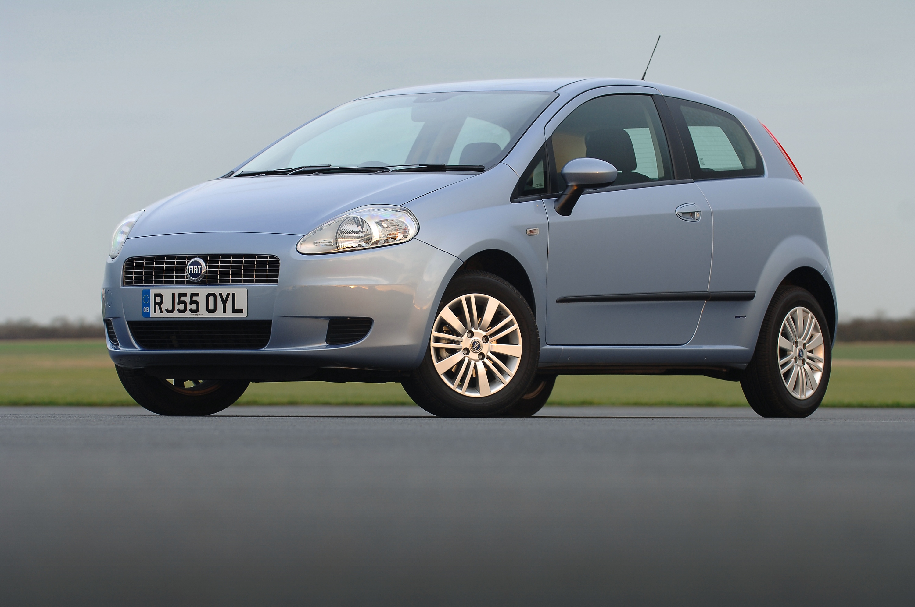 Średni wynik usterkowości w tej grupie wiekowej wynosi 13,9 proc. Fiat punto - 19 proc. Przeciętny przebieg - 60 tys. km